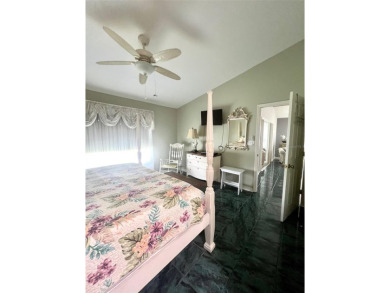 METICULOUSLY MAINTAINED 2 BEDROOM VILLA. END UNIT IN A PREMIER on Terra Ceia Golf and Country Club in Florida - for sale on GolfHomes.com, golf home, golf lot