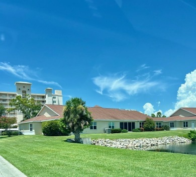 METICULOUSLY MAINTAINED 2 BEDROOM VILLA. END UNIT IN A PREMIER on Terra Ceia Golf and Country Club in Florida - for sale on GolfHomes.com, golf home, golf lot