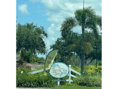METICULOUSLY MAINTAINED 2 BEDROOM VILLA. END UNIT IN A PREMIER on Terra Ceia Golf and Country Club in Florida - for sale on GolfHomes.com, golf home, golf lot