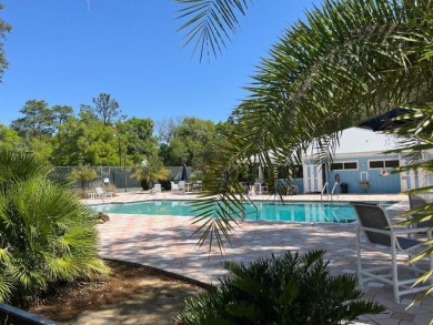 Under contract-accepting backup offers. GREAT LOCATION NEAR THE on Rainbow Springs Golf and Country Club in Florida - for sale on GolfHomes.com, golf home, golf lot