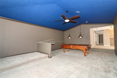 Price reduced!!  Paint and carpet will make this home movie in on Stoneybrook West in Florida - for sale on GolfHomes.com, golf home, golf lot