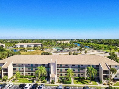 Pride of ownership shows in this well- kept MOVE-IN READY second on Kingsway Country Club in Florida - for sale on GolfHomes.com, golf home, golf lot