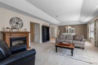 Lovely, Spacious Condo with 2 Bedroom 2 Bath with over 1800 sq on Terre Du Lac Golf and Country Club in Missouri - for sale on GolfHomes.com, golf home, golf lot