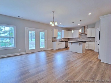 $10,000 Buyer Incentives Available! Kings Grant, Beautiful Golf on Kings Grant Golf and Country Club in North Carolina - for sale on GolfHomes.com, golf home, golf lot