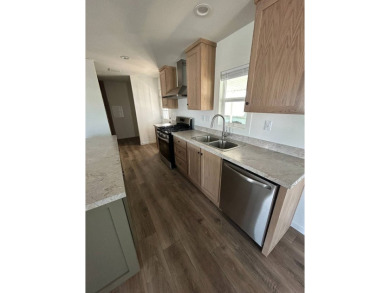 $250 off space rent for 12 months!! Brand new 3 bed 2 bath 1320 on Hemet West Mobile Estates in California - for sale on GolfHomes.com, golf home, golf lot