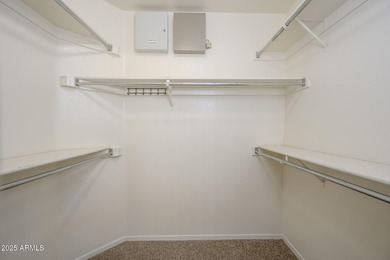 NEW ROOF - PAID FOR! Experience the perfect blend of comfort & on Oakwood Golf Club  in Arizona - for sale on GolfHomes.com, golf home, golf lot