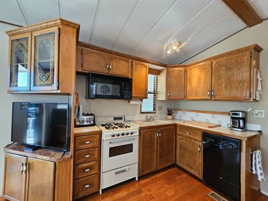 This charming 2-bedroom, 1.5-bathroom home features an open on Viewpoint Golf Resort in Arizona - for sale on GolfHomes.com, golf home, golf lot