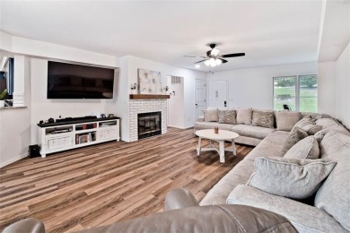 Completely renovated! This beautiful home sits on a .45 acre on Bella Vista Country Club - Scottsdale in Arkansas - for sale on GolfHomes.com, golf home, golf lot