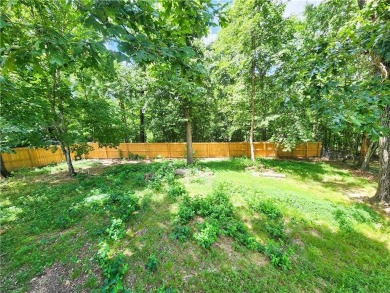 Charming 2-bed, 2-bath home in a quiet Bella Vista neighborhood on Bella Vista Country Club - Scottsdale in Arkansas - for sale on GolfHomes.com, golf home, golf lot