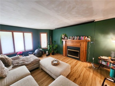 Charming 2-bed, 2-bath home in a quiet Bella Vista neighborhood on Bella Vista Country Club - Scottsdale in Arkansas - for sale on GolfHomes.com, golf home, golf lot