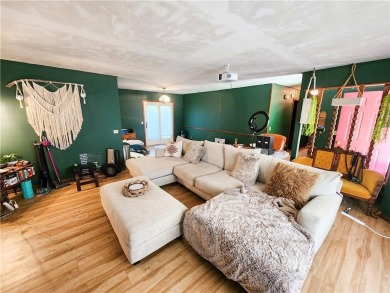 Charming 2-bed, 2-bath home in a quiet Bella Vista neighborhood on Bella Vista Country Club - Scottsdale in Arkansas - for sale on GolfHomes.com, golf home, golf lot