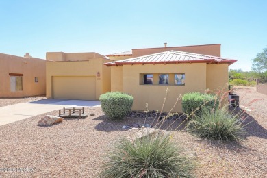 This beautiful home is move-in ready with newly installed carpet on Del Lago Golf Club in Arizona - for sale on GolfHomes.com, golf home, golf lot