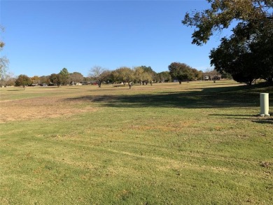 Golf Course Community on Lake Proctor! Sitting on .85 acres on P.A.R. Country Club in Texas - for sale on GolfHomes.com, golf home, golf lot