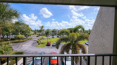 Beautifully renovated and FULLY FURNISHED  offered turn-key on Fountains Golf and Country Club in Florida - for sale on GolfHomes.com, golf home, golf lot