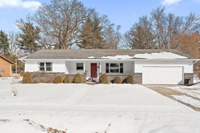 Sprawling ranch at a price tag that you're sure to fall in love on Lu Gene Links in Indiana - for sale on GolfHomes.com, golf home, golf lot