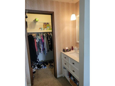 What a outstanding condo in the city of Marysville. Don't miss on Marysville Golf Course in Michigan - for sale on GolfHomes.com, golf home, golf lot