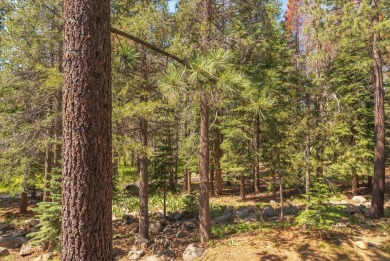 Charming Corner Unit in Tahoe Donner's Golf Club Condominiums on Tahoe Donner Golf Course in California - for sale on GolfHomes.com, golf home, golf lot