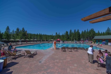 Charming Corner Unit in Tahoe Donner's Golf Club Condominiums on Tahoe Donner Golf Course in California - for sale on GolfHomes.com, golf home, golf lot
