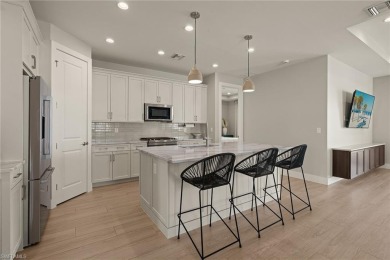 Your dream of living on a lake can come true! Lakefront Luxury on Babcock National Golf Course in Florida - for sale on GolfHomes.com, golf home, golf lot