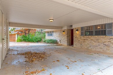 Welcome to lake living in one of the most sought-after gated on Hide-A-Way Lake Golf Course in Texas - for sale on GolfHomes.com, golf home, golf lot