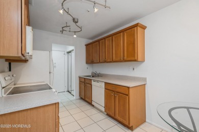 Covered Bridge at it's best! First floor corner unit. Light and on Pine Brook Golf Course in New Jersey - for sale on GolfHomes.com, golf home, golf lot