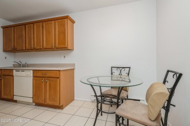 Covered Bridge at it's best! First floor corner unit. Light and on Pine Brook Golf Course in New Jersey - for sale on GolfHomes.com, golf home, golf lot