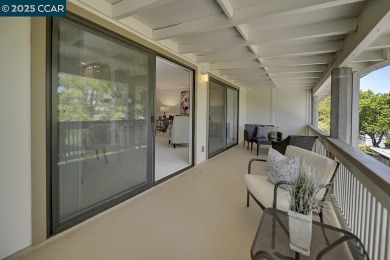 Stylish  Serene Sequoia Wrap -- Enjoy the Rossmoor Lifestyle! on Rossmoor Golf Course in California - for sale on GolfHomes.com, golf home, golf lot