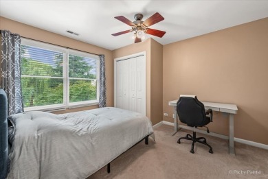 Fantastic location in the sought after Lakewood community, just on RedTail Golf Club in Illinois - for sale on GolfHomes.com, golf home, golf lot