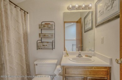 Beautiful 3 bedroom, 3.5 bath condo in Innsbrook Village! The on Innsbrook Village Country Club in New Mexico - for sale on GolfHomes.com, golf home, golf lot