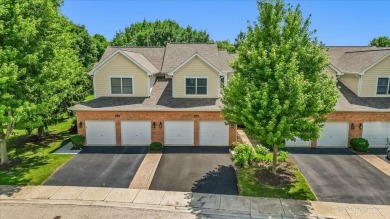 Fantastic location in the sought after Lakewood community, just on RedTail Golf Club in Illinois - for sale on GolfHomes.com, golf home, golf lot