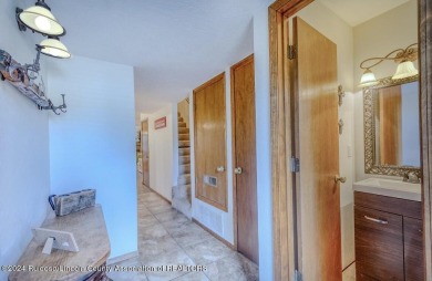 Beautiful 3 bedroom, 3.5 bath condo in Innsbrook Village! The on Innsbrook Village Country Club in New Mexico - for sale on GolfHomes.com, golf home, golf lot
