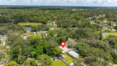 Welcome to this charming 3-bedroom, 2-bath home that perfectly on Babe Zaharias Golf Course in Florida - for sale on GolfHomes.com, golf home, golf lot