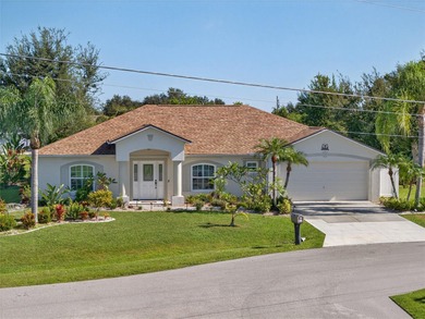 Under contract-accepting backup offers. DEEP CREEK! This on Deep Creek Golf Club in Florida - for sale on GolfHomes.com, golf home, golf lot