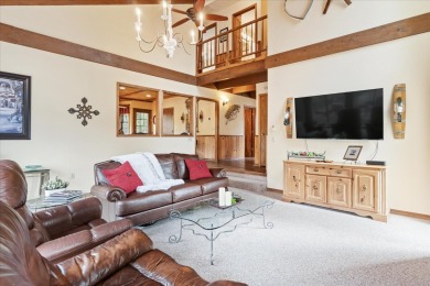 Beautiful 1920sf (4 bedroom/3 bath) mountain home located on a on Forest Meadows Golf Course in California - for sale on GolfHomes.com, golf home, golf lot