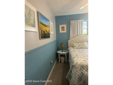 Charming single story, 2 bedroom, 2 bath condo nestled right on Mallards Landing Golf Course in Florida - for sale on GolfHomes.com, golf home, golf lot