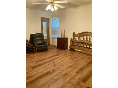 Priced below Wood CAD appraised value shows MOTIVATED seller who on Holly Lake Ranch Golf Club in Texas - for sale on GolfHomes.com, golf home, golf lot