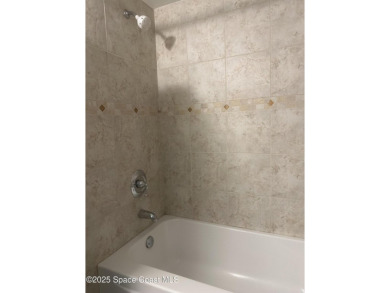 Charming single story, 2 bedroom, 2 bath condo nestled right on Mallards Landing Golf Course in Florida - for sale on GolfHomes.com, golf home, golf lot