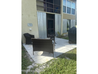Charming single story, 2 bedroom, 2 bath condo nestled right on Mallards Landing Golf Course in Florida - for sale on GolfHomes.com, golf home, golf lot