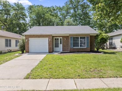 Come live the Good Life! Move in Ready 2 Bedroom/2 Bath,1 Car on Greenbriar Woodlands in New Jersey - for sale on GolfHomes.com, golf home, golf lot