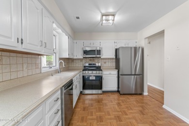 Come live the Good Life! Move in Ready 2 Bedroom/2 Bath,1 Car on Greenbriar Woodlands in New Jersey - for sale on GolfHomes.com, golf home, golf lot