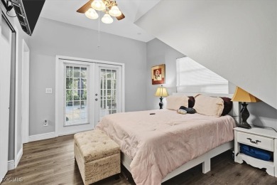 No *Flood zone*! Motivated Seller! How would you like $10,000 on Palmetto-Pine Country Club in Florida - for sale on GolfHomes.com, golf home, golf lot