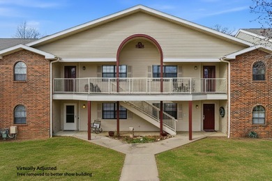 This 2 bedroom, 2 bathroom walk up condo offers 1,302 square on Thousand Hills Golf Resort in Missouri - for sale on GolfHomes.com, golf home, golf lot