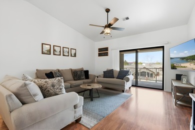 This 2 bedroom, 2 bathroom walk up condo offers 1,302 square on Thousand Hills Golf Resort in Missouri - for sale on GolfHomes.com, golf home, golf lot
