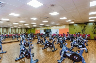 Welcome to this lovely 2 BD 2 BA Castilla model in the on Laguna Woods Village Golf Course in California - for sale on GolfHomes.com, golf home, golf lot