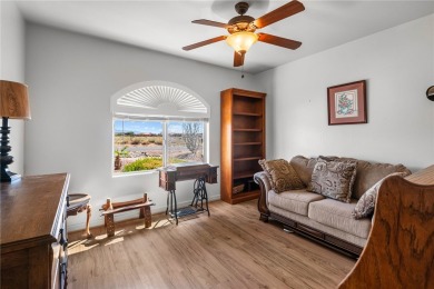 This delightful 3-bedroom, 2-bath residence offers the perfect on Valle Vista Golf Course in Arizona - for sale on GolfHomes.com, golf home, golf lot