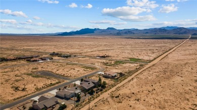 This delightful 3-bedroom, 2-bath residence offers the perfect on Valle Vista Golf Course in Arizona - for sale on GolfHomes.com, golf home, golf lot