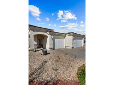 This delightful 3-bedroom, 2-bath residence offers the perfect on Valle Vista Golf Course in Arizona - for sale on GolfHomes.com, golf home, golf lot