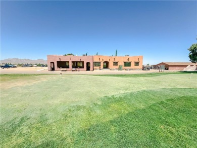 This delightful 3-bedroom, 2-bath residence offers the perfect on Valle Vista Golf Course in Arizona - for sale on GolfHomes.com, golf home, golf lot