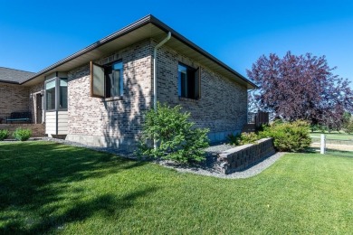 Pride of ownership shines on this beautiful 4300+ square foot on Old Baldy Golf Course in Montana - for sale on GolfHomes.com, golf home, golf lot