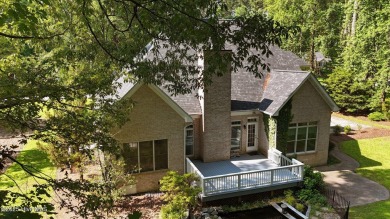 Welcome to this beautifully maintained 4BR/3.5BA brick home in on Cypress Landing Golf Club in North Carolina - for sale on GolfHomes.com, golf home, golf lot